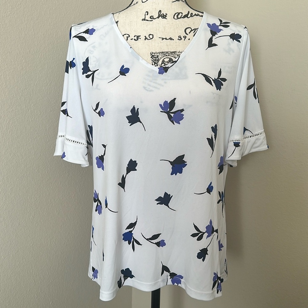Liz Claiborne Women's Multicolor Floral Lace V-Neck Short Sleeve Blouse M